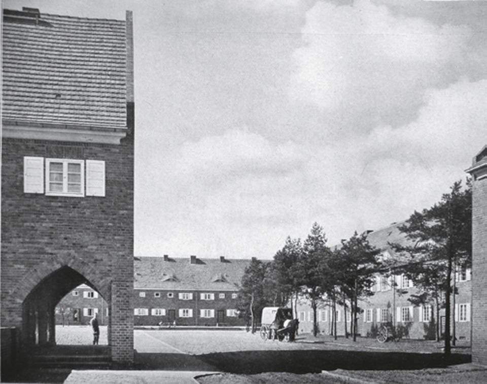 Heidehof zentrum_1930-960x